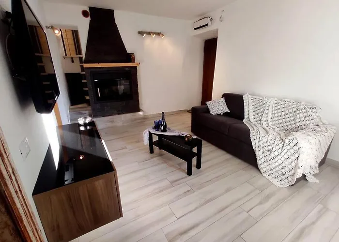 Antico Borgo Di * בלאנו