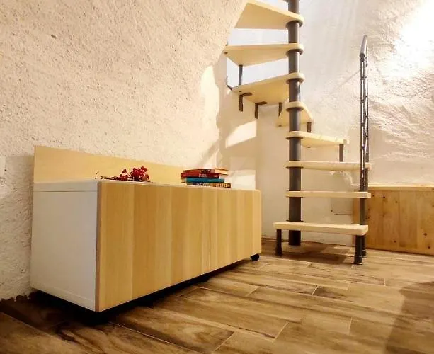 Antico Borgo Di * בלאנו